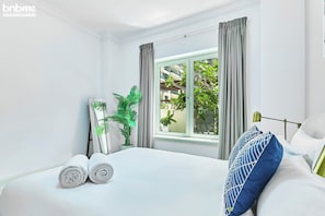 2 bedrooms, iron/ironing board, WiFi, bed sheets