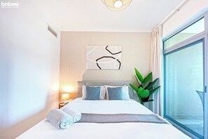 2 bedrooms, iron/ironing board, travel cot, WiFi