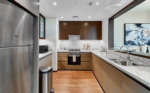 Fridge, microwave, oven, dishwasher