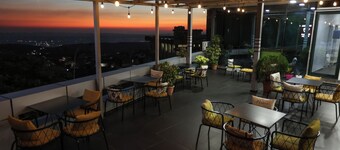 克魯耶背包客旅舍  