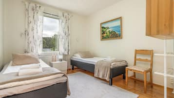 Comfort House, River View, Courtyard Area | Iron/ironing board, free WiFi