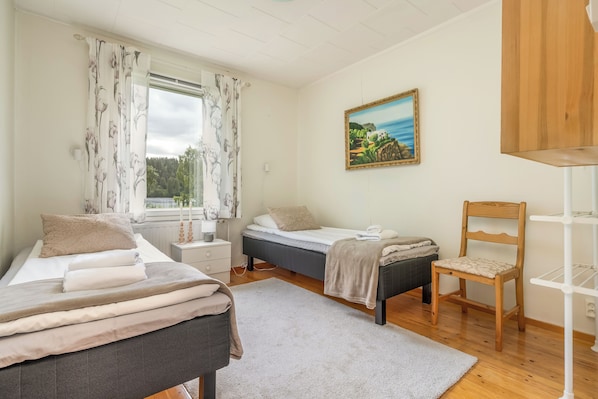 Comfort House, River View, Courtyard Area | Iron/ironing board, free WiFi