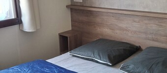 Mobile home 40 m2 4-star campsite. 400m from the bay. Animals under reserve