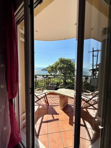 Trizonia View Beach House – Glyfada Village by MPS