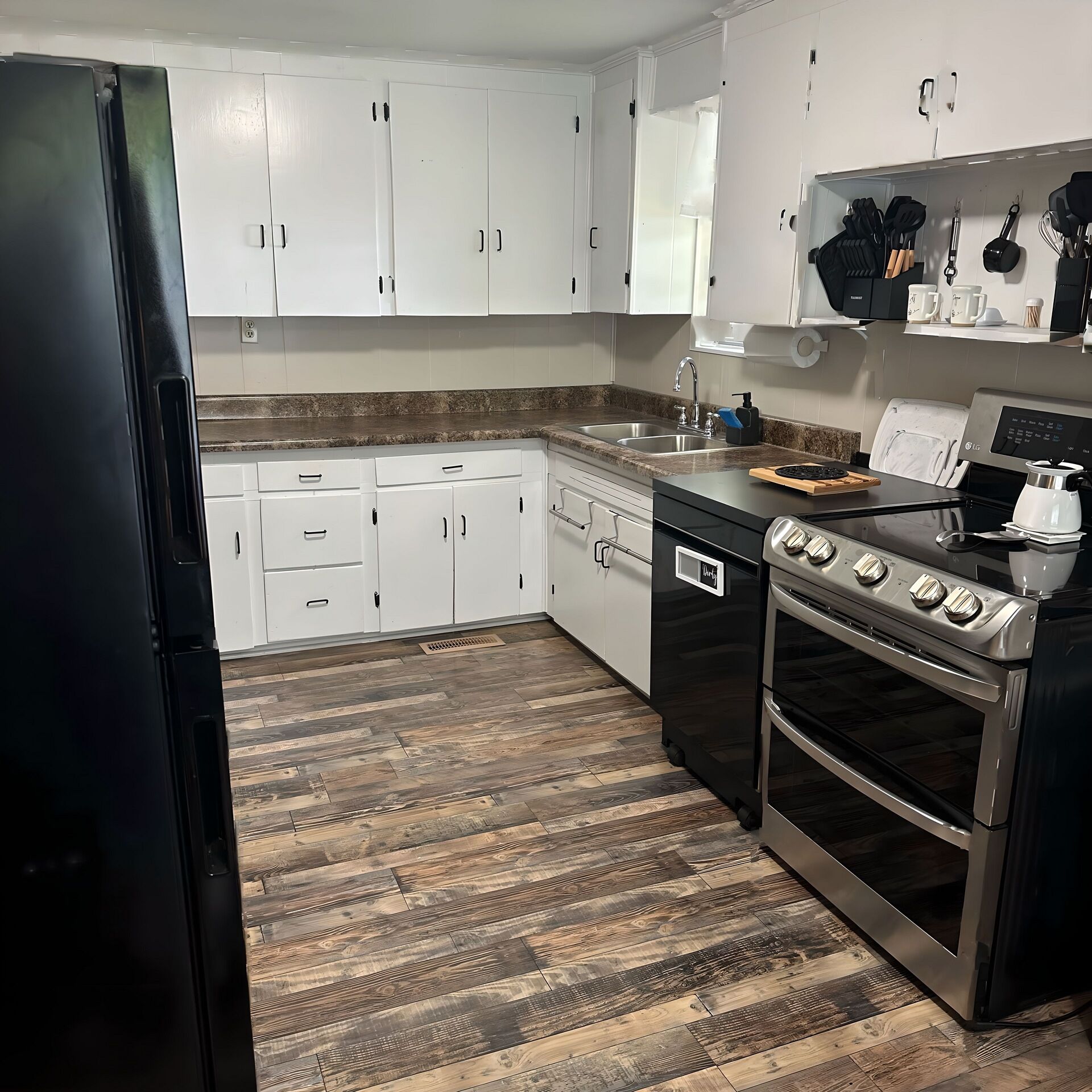 Microwave, oven, stovetop, dishwasher