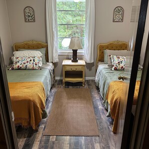 3 bedrooms, WiFi, bed sheets