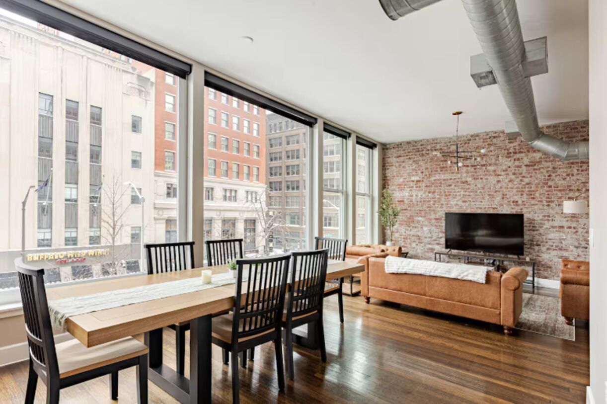 Premium Downtown Indy 1br Walk To Dining Nightlife And Sports - Indianapolis, IN