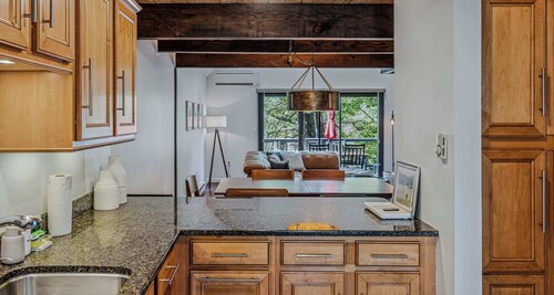 Luxury Snow Village Ski-In/Out, Golf & Club Access