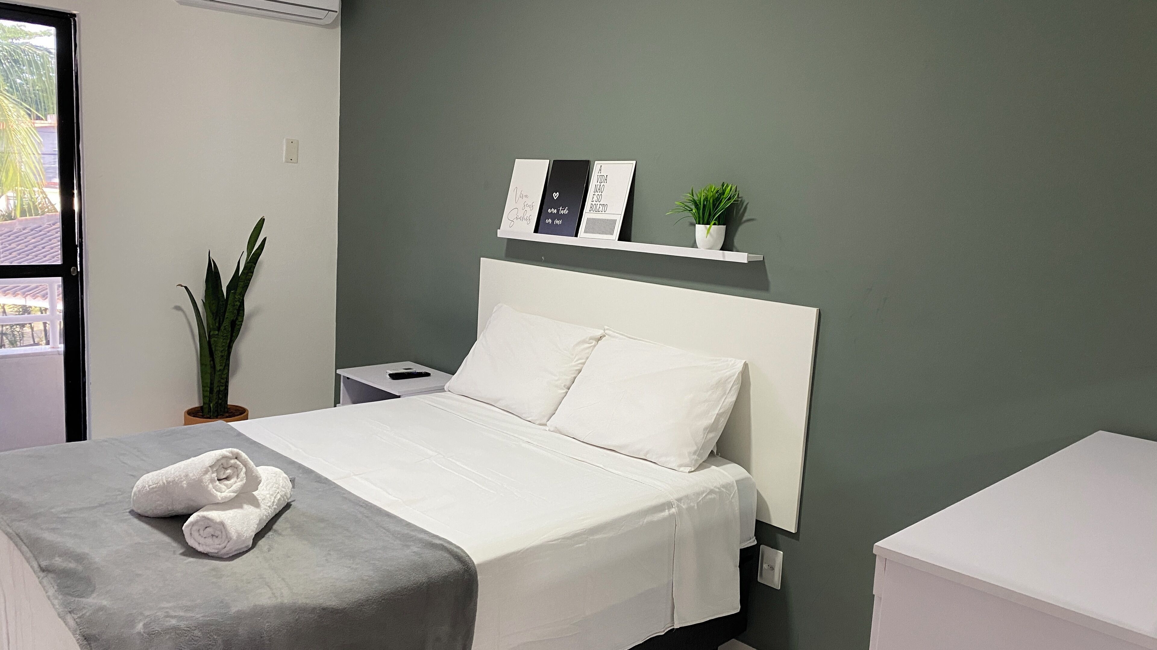 1 bedroom, WiFi, bed sheets