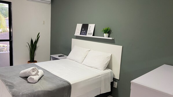 1 bedroom, WiFi, bed sheets