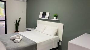 1 bedroom, WiFi, bed sheets