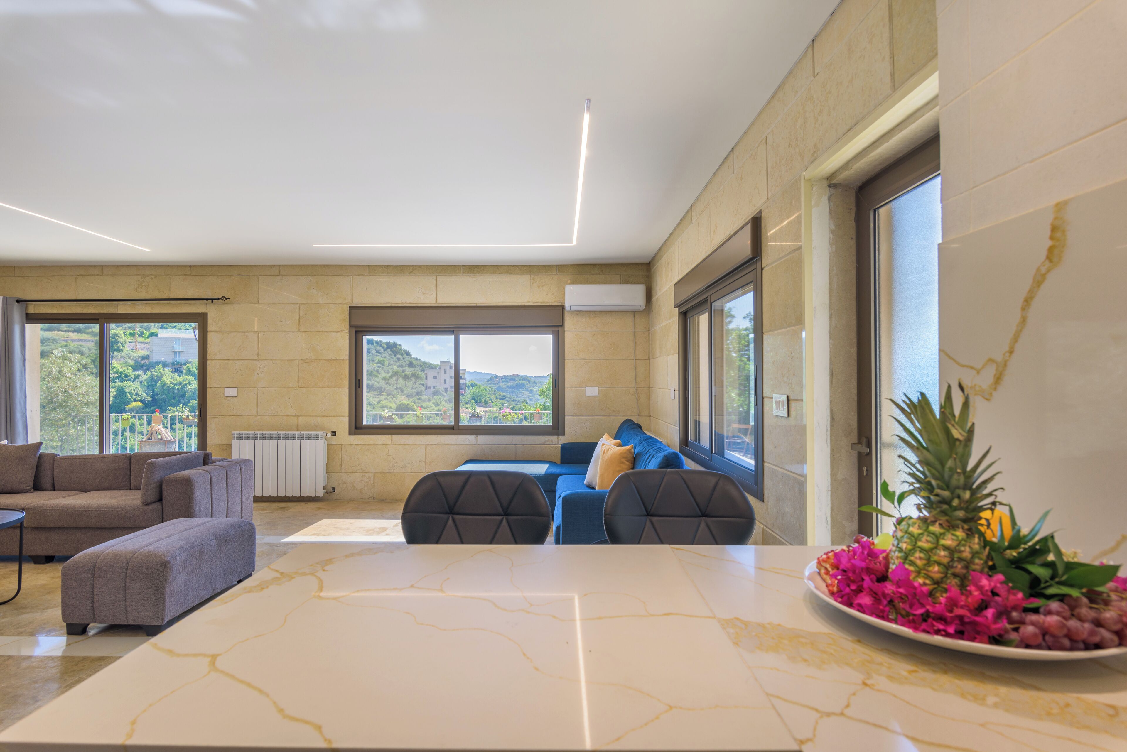 Apartemen, 3 kamar tidur, dapur, pemandangan gunung | Makan di kamar