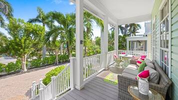 Casa, varias habitaciones | Terraza o patio