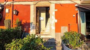 Casa de ciudad Deluxe, vista al mar | Escritorio y wifi gratis