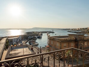 Deluxe Townhome, Sea View