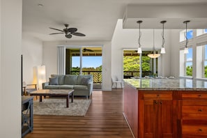 Condo, 3 habitaciones | Interior