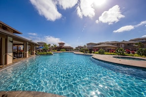 Condo, 3 habitaciones | Alberca | Alberca climatizada