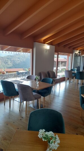 Cottage | Dining - Quinta da Riba Má (Vieira do Minho)