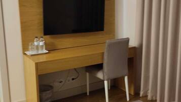 Old Thrush's Room | Wi-fi percuma
