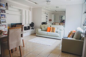 House | 3 bedrooms - Casa Completa com 3 su tes Wi-fi e Smart Lock (Belém)
