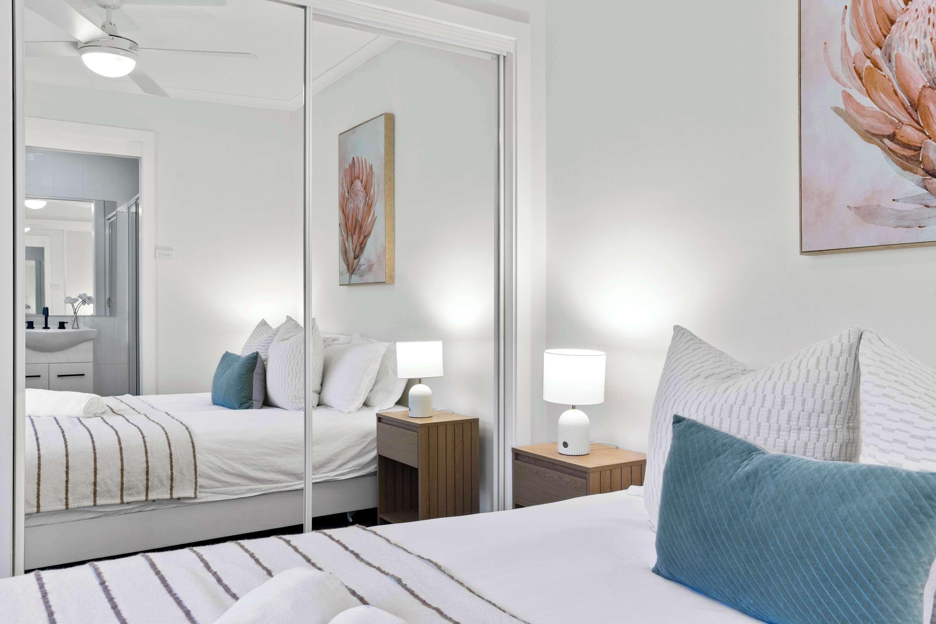4 slaapkamers, een strijkplank/strijkijzer, wifi, beddengoed