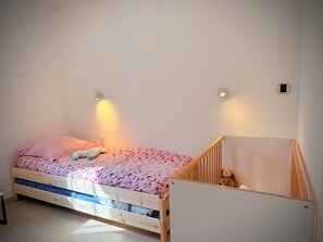 4 camere, ferro/asse da stiro, Wi-Fi, lenzuola