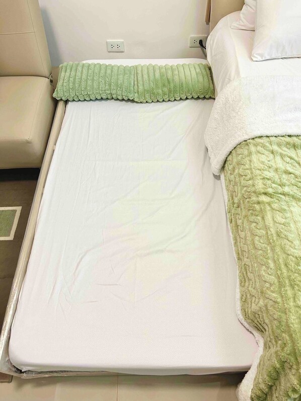 Shared Dormitory, 1 Bedroom, Accessible, Balcony | 1 bilik tidur