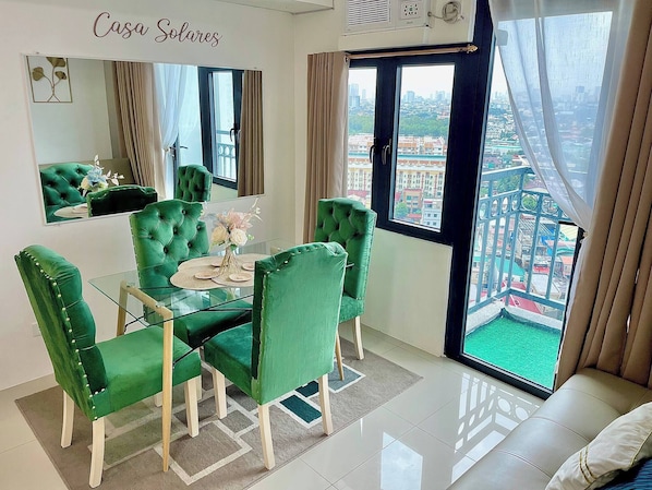 Shared Dormitory, 1 Bedroom, Accessible, Balcony | Dining room