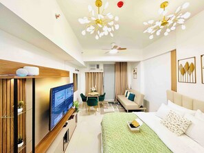 Shared Dormitory, 1 Bedroom, Accessible, Balcony | Living room - Room-free Parking City Lights Alexavoice (Mandaluyong)