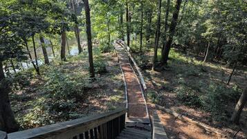 Enceinte de lâhĂ©bergement