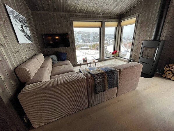 Books - Holiday Home With View at Norefjell (Krodsherad)