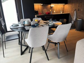 Dining room - Holiday Home With View at Norefjell (Krodsherad)