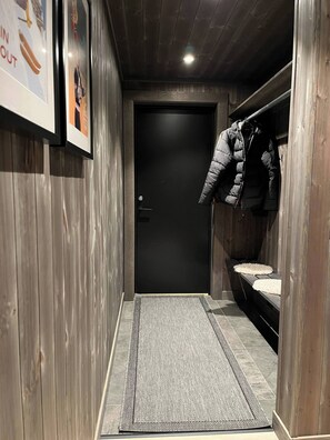 Cabaña, 3 habitaciones, Terraza, vista al jardín | Interior