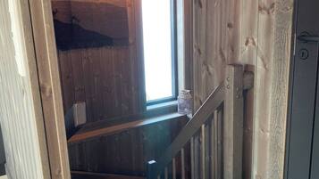 Cabin, 3 Bedrooms, Terrace, Garden View | Interior