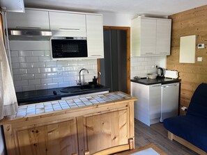 Fridge, microwave, oven, electric kettle