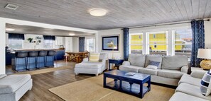 House, Multiple Beds (LegaSea Beach House) | Living area