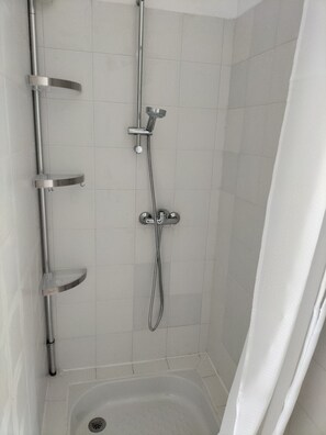 Shower, hair dryer, towels, soap - Cosy apartment Ideal for hiking and nature (Laruns)