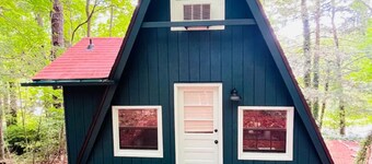 Hilda’s Hideaway- a charming little A-frame