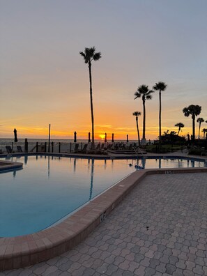 Outdoor pool, a heated pool