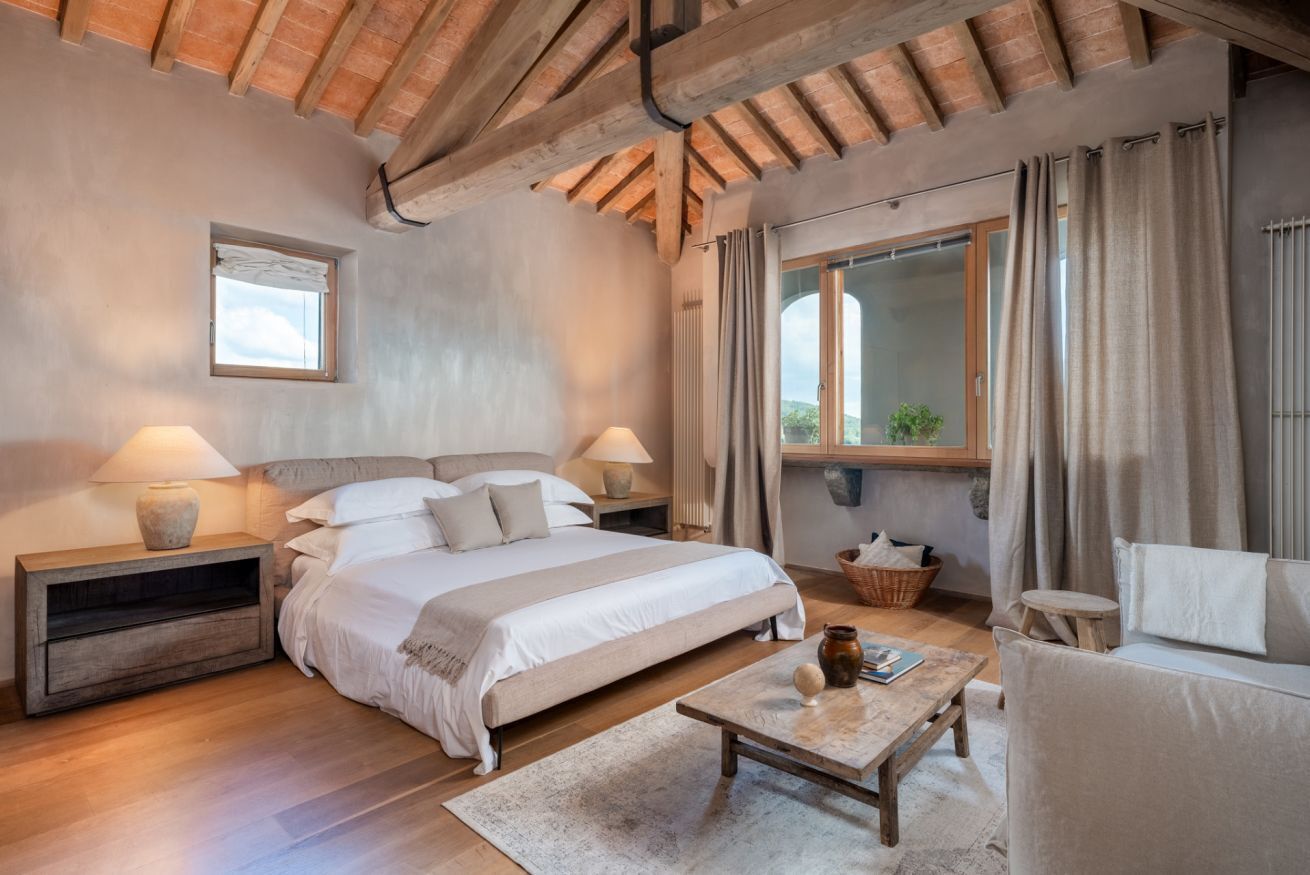 7 camere, una cassaforte in camera, ferro/asse da stiro