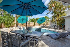 屋外ダイニングエリア