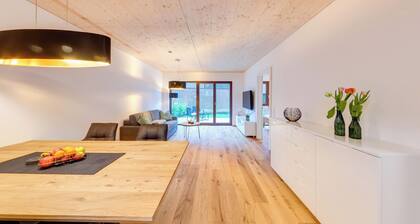 Urban-Apartmenthaus zwischen Berg und See