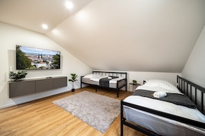 1 bedroom, iron/ironing board, WiFi, bed sheets