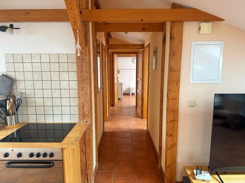 Charmante Dachgeschoss Wohnung in Ostseenähe Ideal für Familien bis 6 Personen