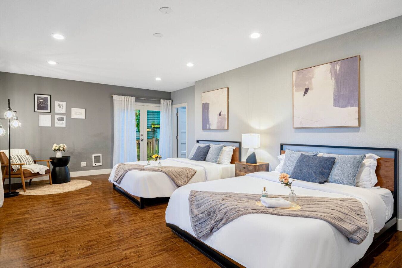 5 bedrooms, iron/ironing board, WiFi, bed sheets