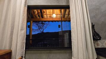 Basic Chalet | Interior