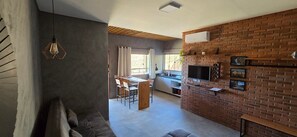 Basic Chalet | Living area