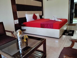 Deluxe Double Room, Valley View