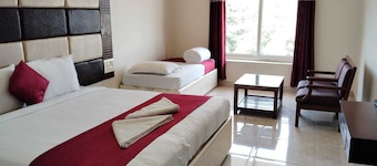 Hotel New Rajdarshan 