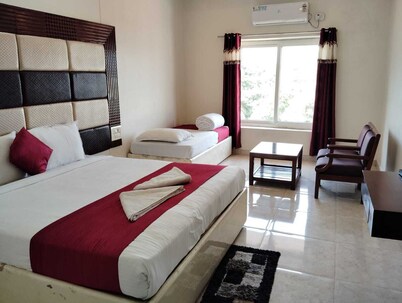Hotel New Rajdarshan 